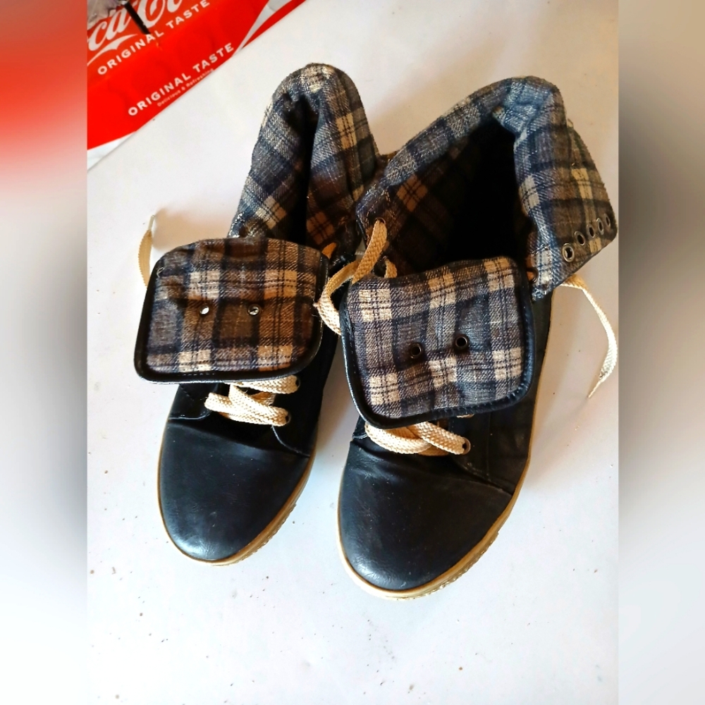 Womens Leather Navy Plaid Lined Black  Shoes